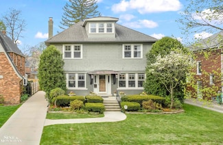 767 Rivard Blvd, Grosse Pointe, MI 48230