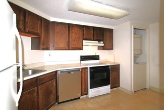 2234 Harmon Cove Tower Unit 2234, Secaucus, NJ 07094
