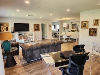 1707 Consulate Place Unit 202, West Palm Beach, FL 33401