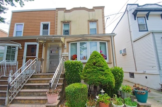 71-28 66th Dr, Flushing, NY 11379