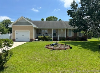 7453 Avila Dr, Fayetteville, NC 28314