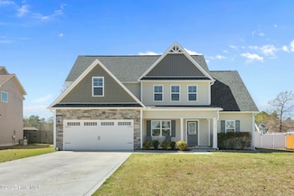 609 Duncan Dr N, Richlands, NC 28574
