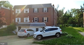 8832 Manchester St, Philadelphia, PA 19152