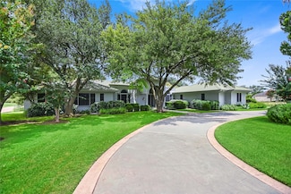 26308 Masters Pkwy, Spicewood, TX 78669