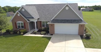2743 Delucio Blvd, Centerville, IN 47330