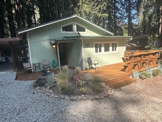 1018 Rambling Rd, Boulder Creek, CA 95006