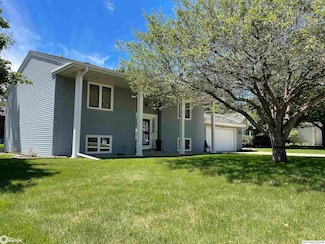 2309 14th Place N, Clear Lake, IA 50428