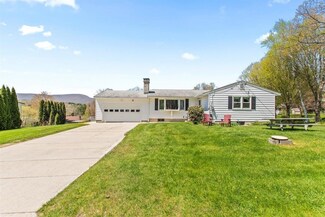 43 Cyr Ct, Bennington, VT 05201