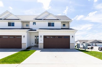 720 Spruce St NW, Bondurant, IA 50035