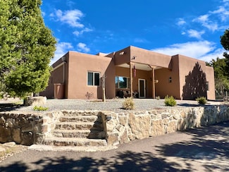 46 Richland Dr, Tijeras, NM 87059