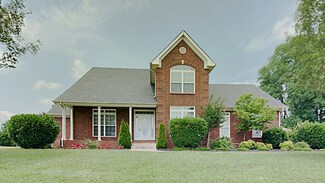 2010 Chris Ct, Pleasant View, TN 37146