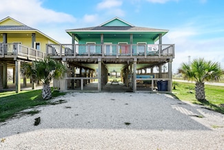 343 Jettyview Rd, Freeport, TX 77541
