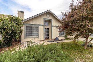 2189 E Pinedale Ave, Fresno, CA 93720