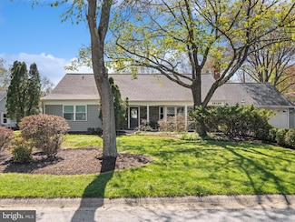 12123 Long Ridge Ln, Bowie, MD 20715
