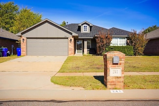 241 Tecumseh Meadows Dr, Norman, OK 73069