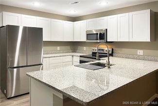 182 Sac Rd Unit 401, Sunrise Beach, MO 65079