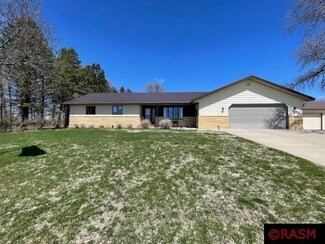 42768 Fort Rd, St. Peter, MN 56082