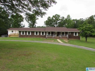 900 Vaughn Dr, Weaver, AL 36277
