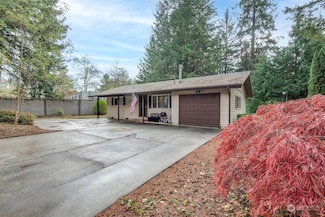 3647 65th Ave SW, Olympia, WA 98512
