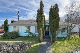 515 S Washington St, Port Angeles, WA 98362
