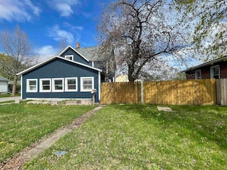 301 Michigan Ave, Bay City, MI 48708