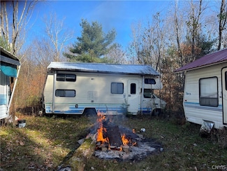 12 Cramer Ln, Williamstown, NY 13493