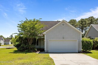136 Leeward Ln, Hampstead, NC 28443