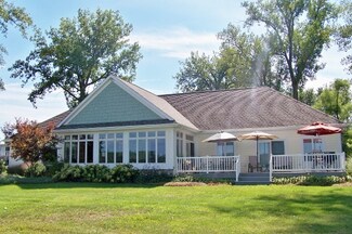 2005 Westwood Rd, Winona Lake, IN 46590