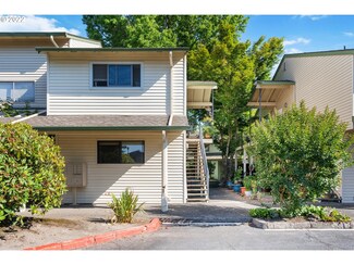 387 N Hayden Bay Dr Unit 143, Portland, OR 97217