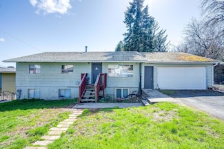 325 NW Larry St, Pullman, WA 99163