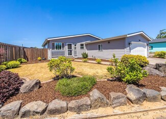 3883 Summit Ridge Cir, Depoe Bay, OR 97341