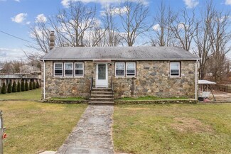 12 Patterson Ave, Warren, RI 02885