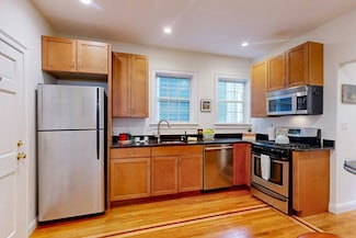 34 Elmwood St Unit A, Somerville, MA 02144