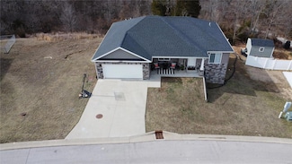 212 Ridgeview Dr, Saint Robert, MO 65584