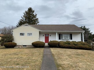 702 Church St, Moscow, PA 18444