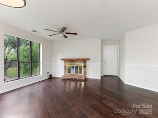 8202 Cedar Glen Dr, Charlotte, NC 28212