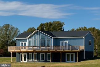 3 Lee Dr, Shenandoah Farms, VA 22642