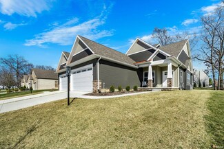 218 Haines Dr, Elkhart, IN 46514