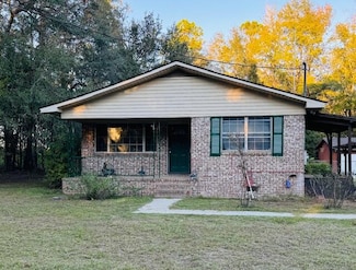 1154 Spruce St, Allendale, SC 29810
