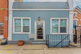 2107 W Cullerton St, Chicago, IL 60608