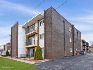 355 Bluff Ave Unit 3C, La Grange, IL 60525