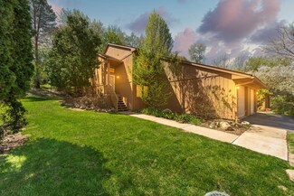 7631 Cottonwood Ln Unit 12, Dexter, MI 48130