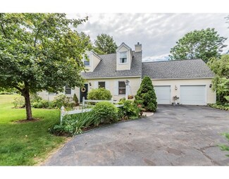 11 Beechwood Dr, Haverhill, MA 01832