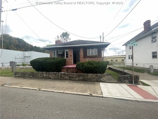 908 Morris St, Charleston, WV 25301