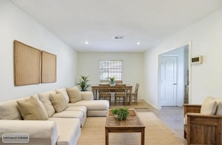 9811 Shadydale Ln, Houston, TX 77016