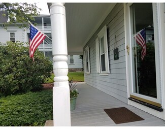 607 School St, Lowell, MA 01851