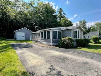 56 Quint St, Conway, NH 03818