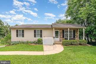 463 Maple St, Manchester, PA 17345