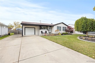 59 Idlewood Dr, Tonawanda, NY 14150