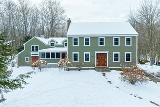 16 Chapman Ln, Kennebunk, ME 04043